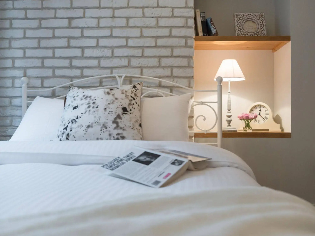 Too-Good Premium Apartments