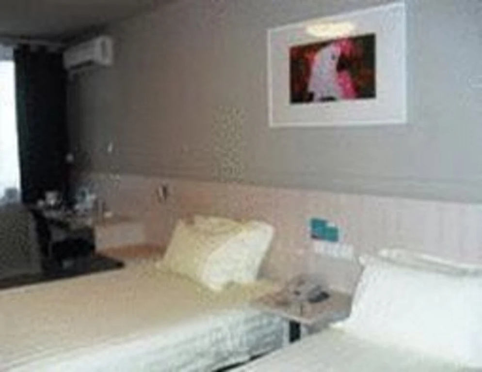 JJ Inn Chuansha East Huaxia Road