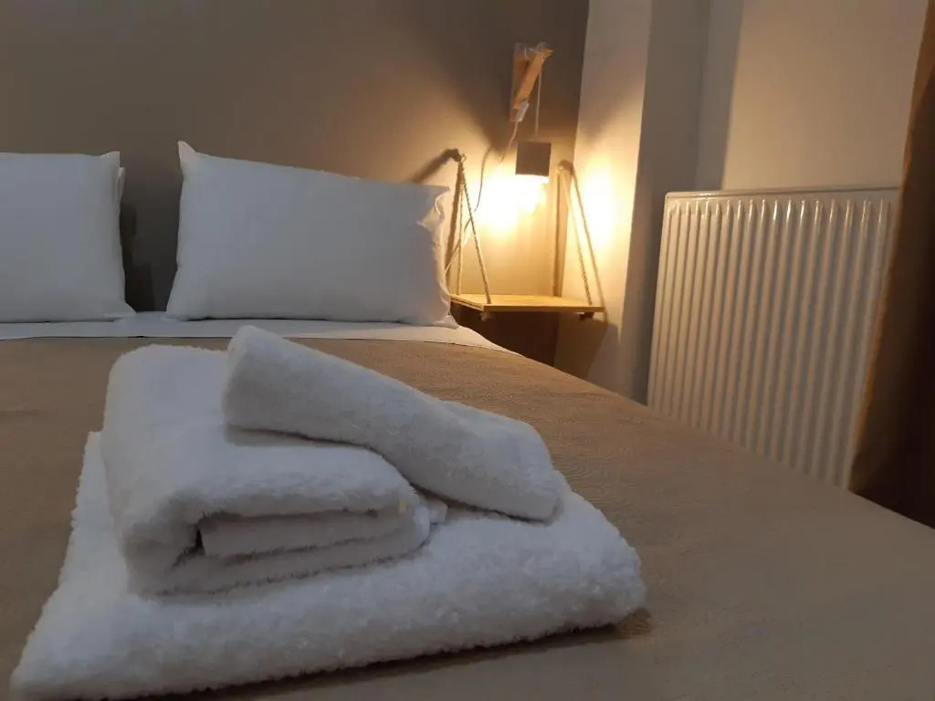 Sunny Luxury Apartment in Delphi, 3 Bedrooms, 2 Bathrooms with beautiful view!