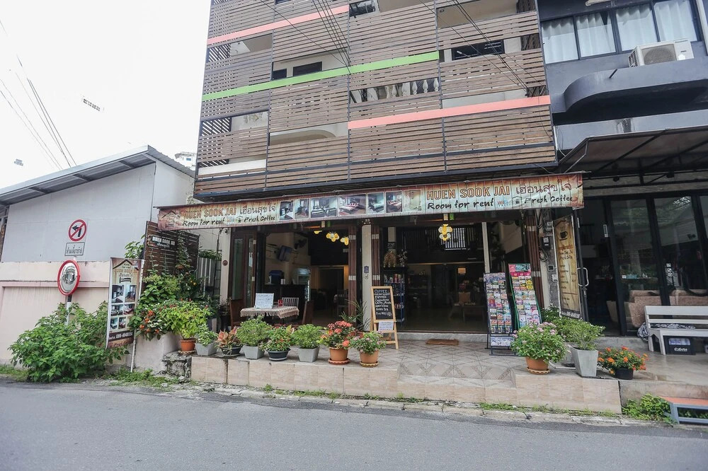 ZEN Rooms Changmoi Soi 2