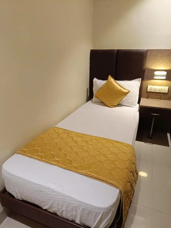 Hotel West Inn