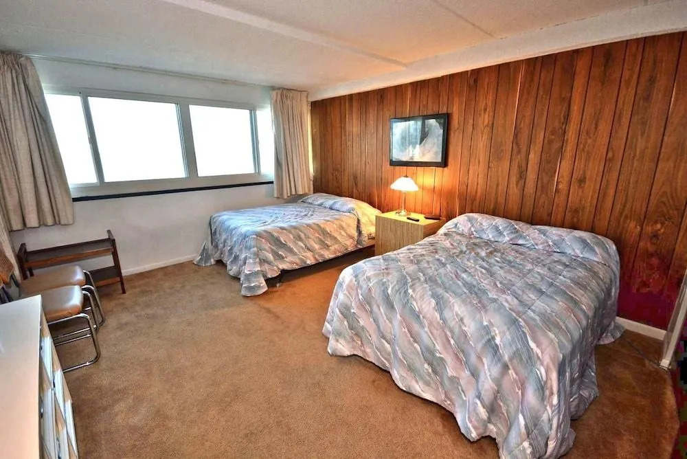Atlantis 807 - 2 Br Condo