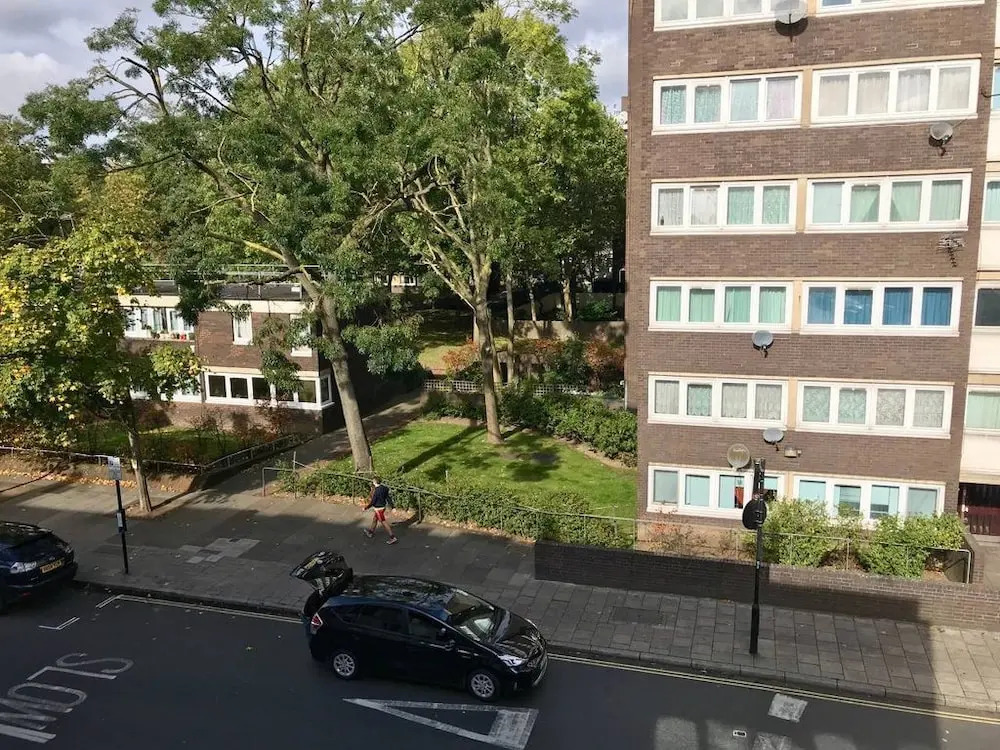 Top Floor Compact Apartment Notting Hill