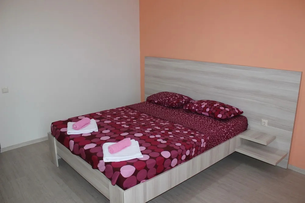 Отель Hotel 7