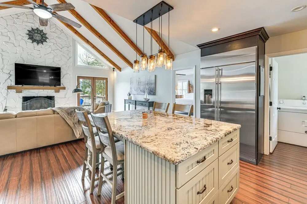 Boat Dock & Game Room: Waterfront Lake Norman Gem