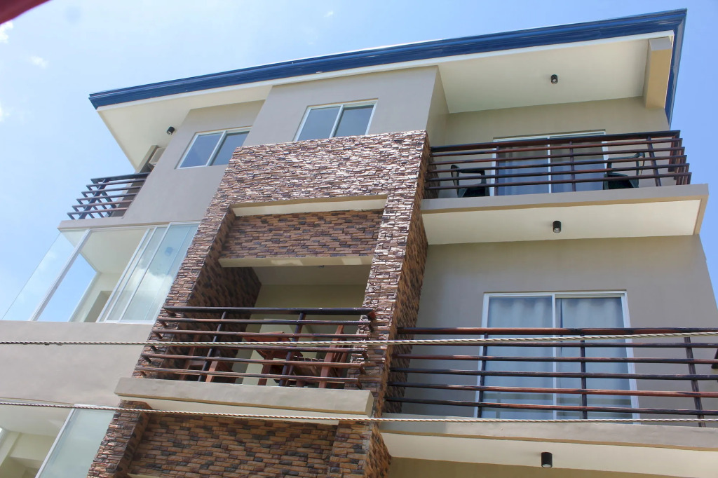 Aqua Travel Lodge