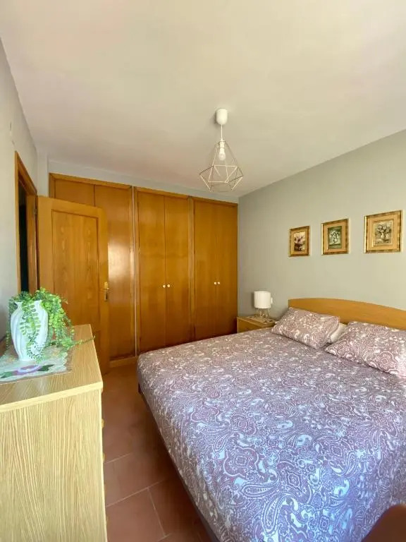 AT090 Estupenda casa con jardín a 150 metros de la playa
