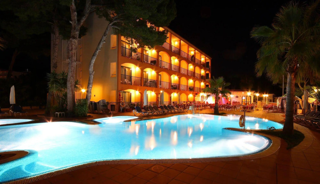 Valentin Somni Hotel & Suites
