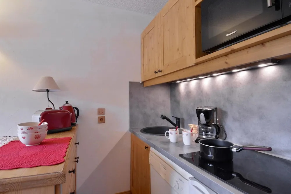 Belle Plagne Apartment two Rooms for 5 People of 28 Mâ², Located on the Slope On109