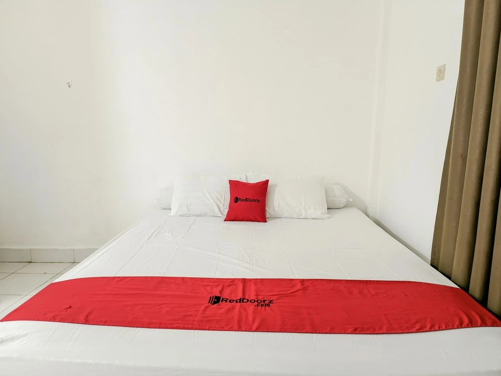 RedDoorz @ Al Muhajir Homestay Kendari