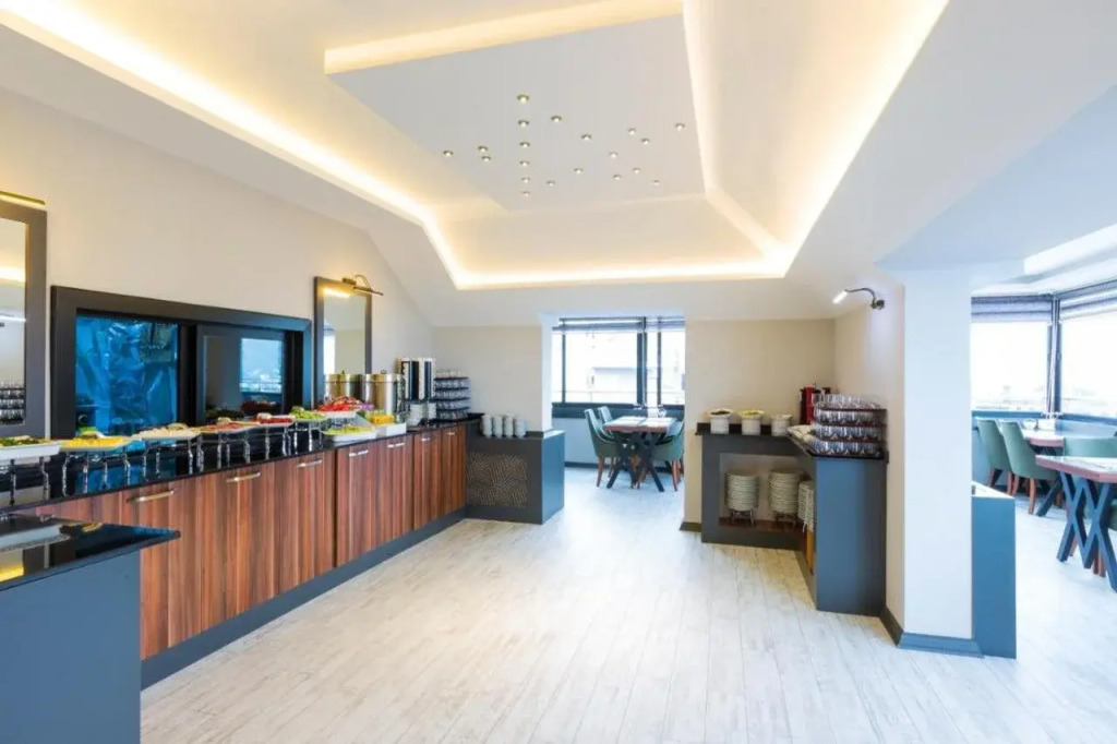 Azra Residence Otel