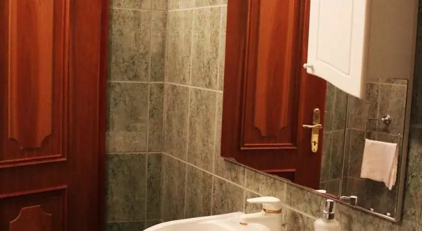 Apartments and Rooms Villa Mir