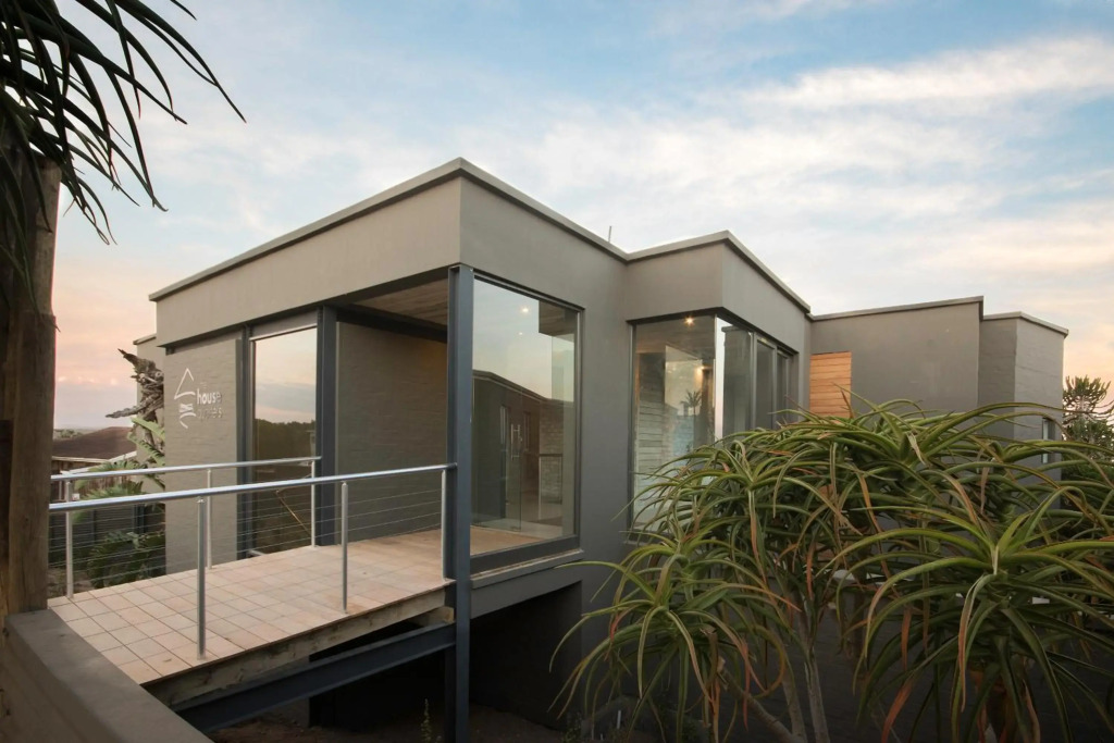 The House Quarters