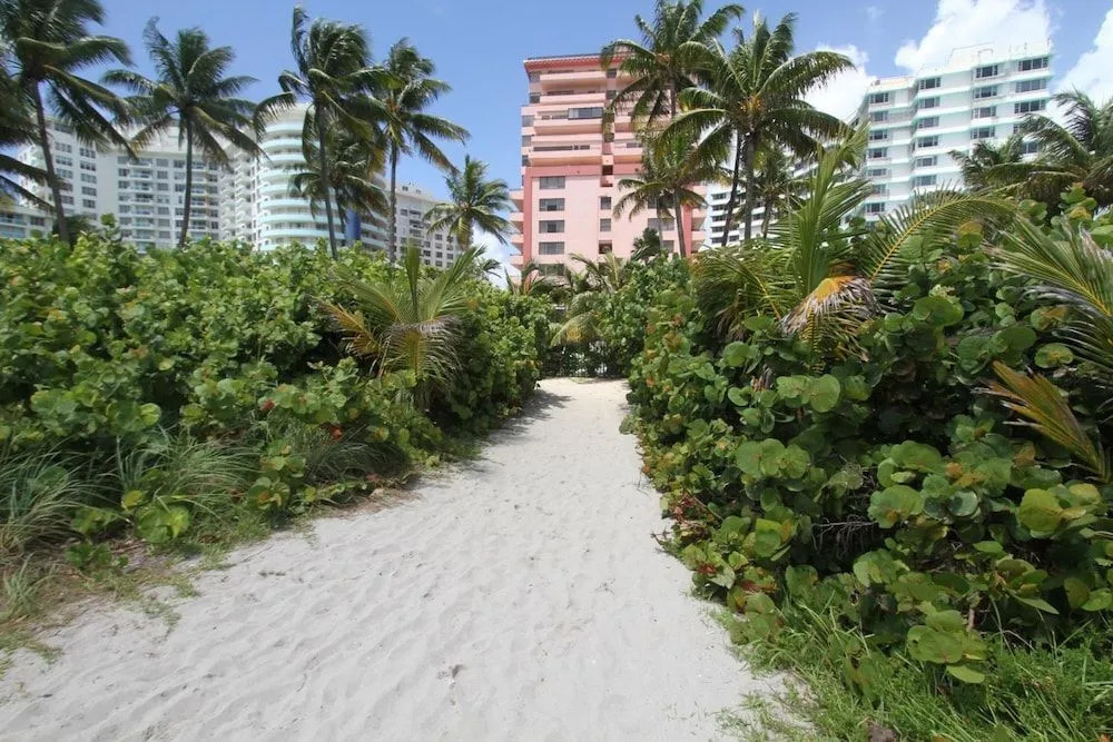 Soleil Apartments at The Alexander