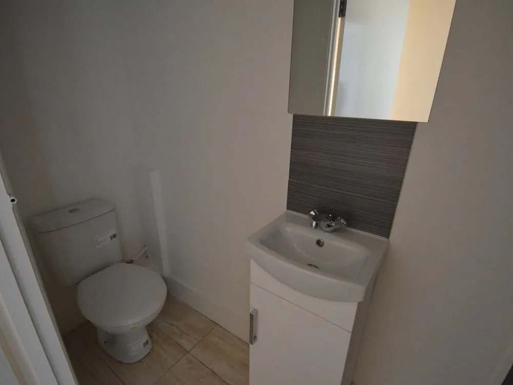 Central Comfort Rooms