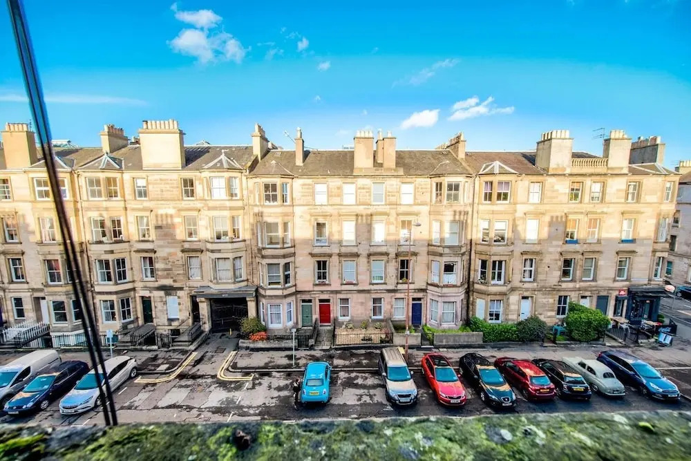 Comfortable 1 Bedroom Flat, Close To City Centre