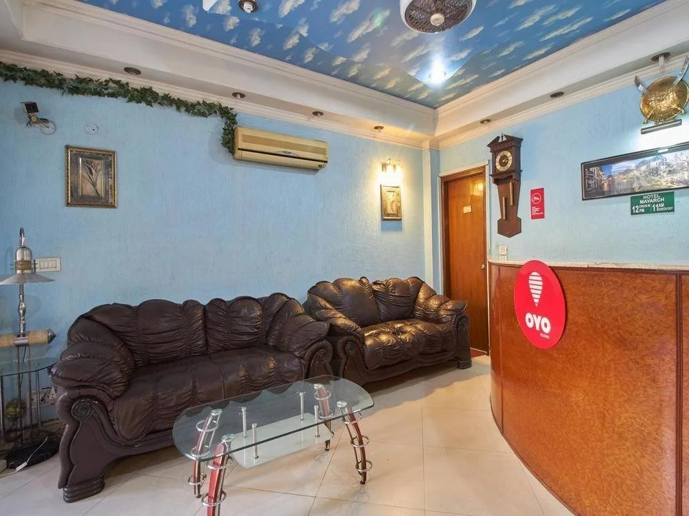 OYO 8535 Hotel Mayarch