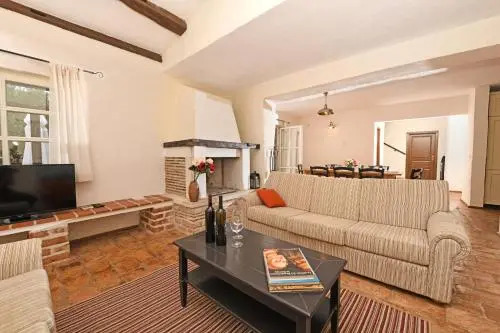 Villas Barat by Istarski Dvori