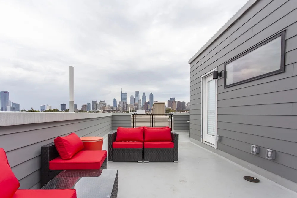 City Retreat - Roof Deck / Patio / Views