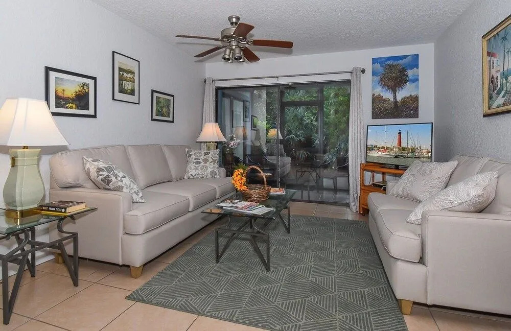 SC105 Sea Woods by RedAwning