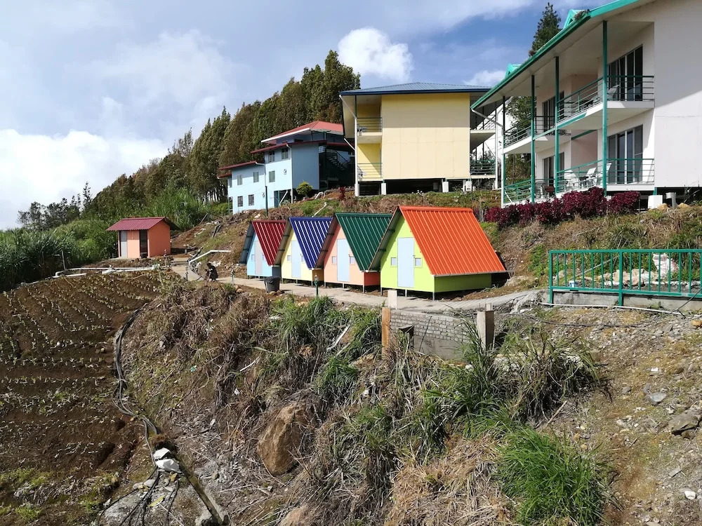 Rocky Mountain Lodge