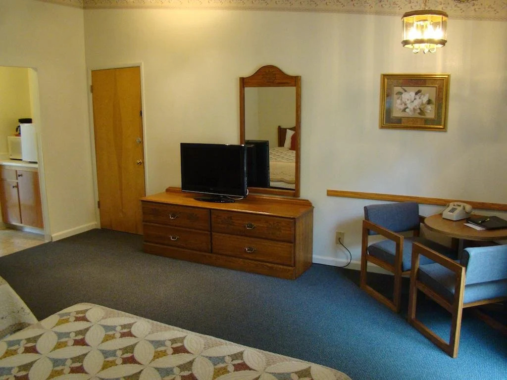 Ponderosa Gardens Motel