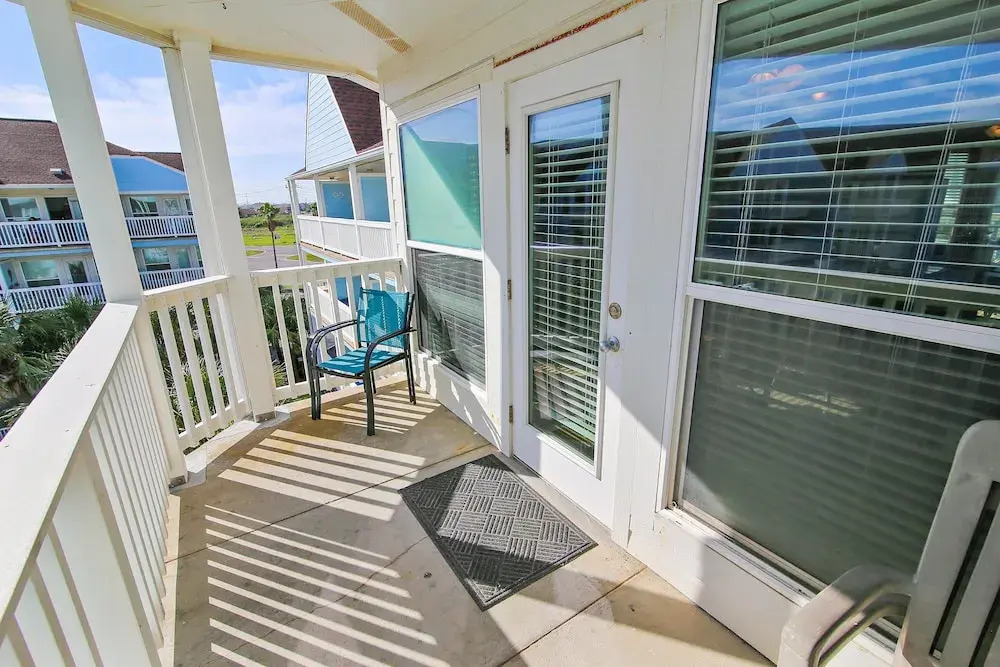 Seascape 2305 1 Bedroom Condo by RedAwning