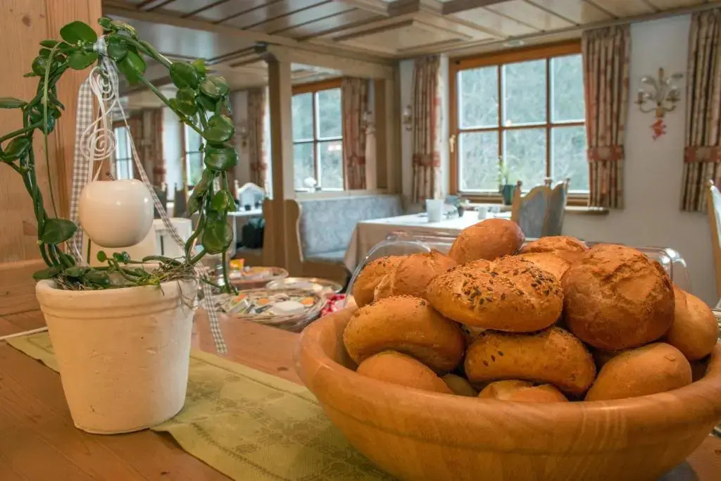 Hotel & Gasthof Hubertushöhe - Ihr Hotel für Urlaub mit Hund