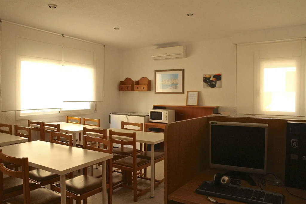 Hostal Tahiti