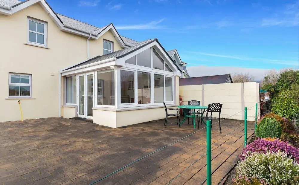 Lovely Home Just a 2 Minute Walk From Sneem Village