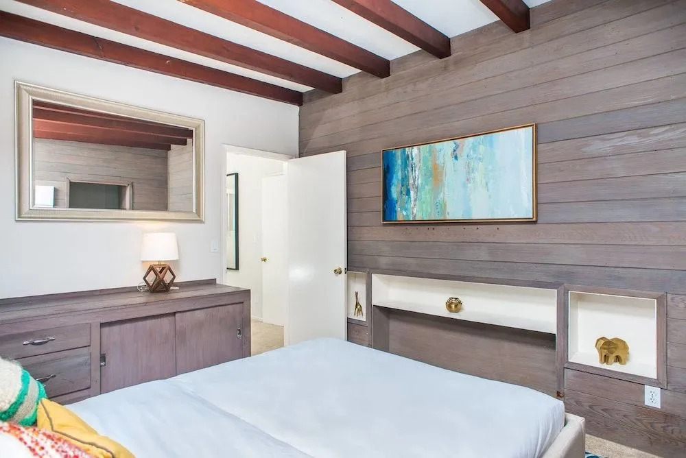 Upscale 3 BR in Point Loma by Domio