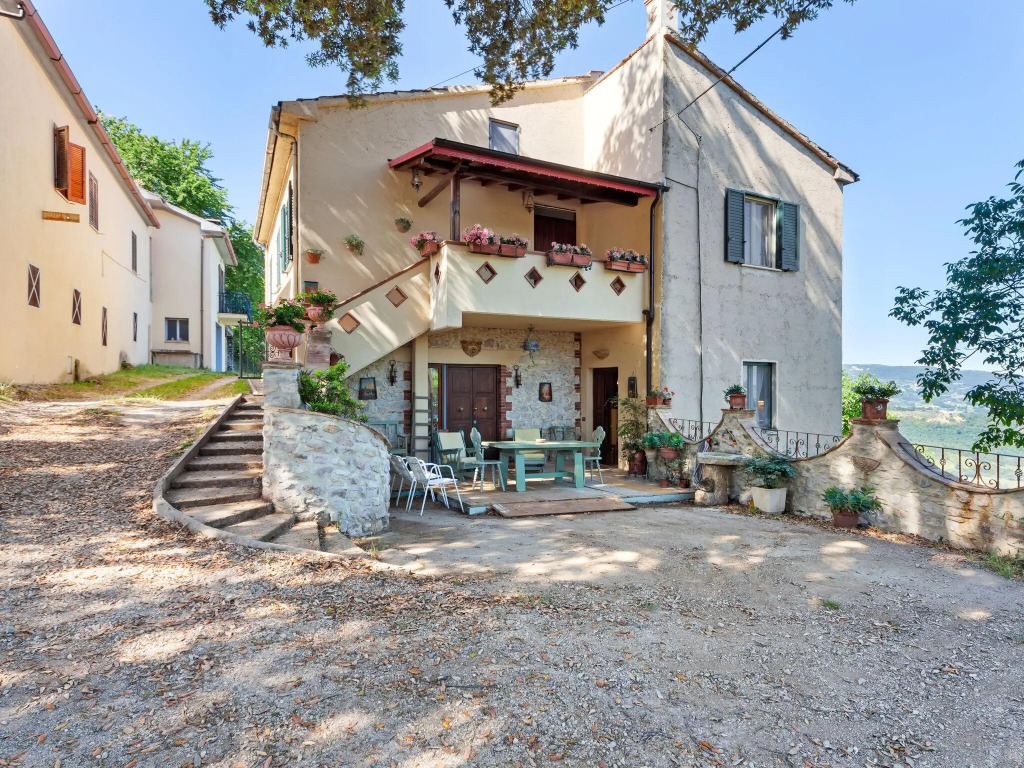 Apartment in Stroncone Near Piediluco Lake