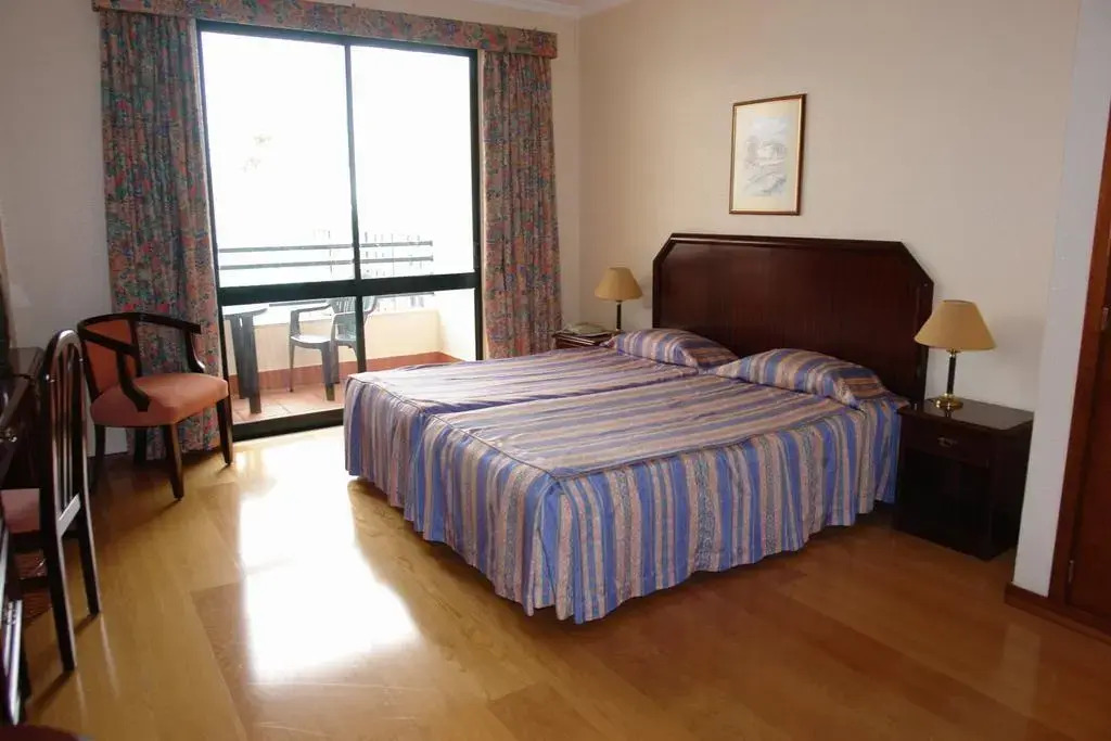 Vila Baleira Residence