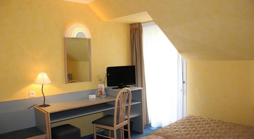 Au Relais de lOust