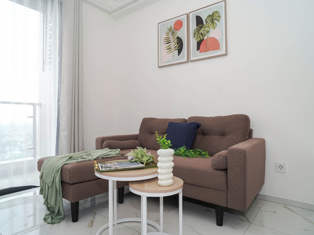 Tranquil 2Br For 4 Pax At Sky House Bsd Apartment