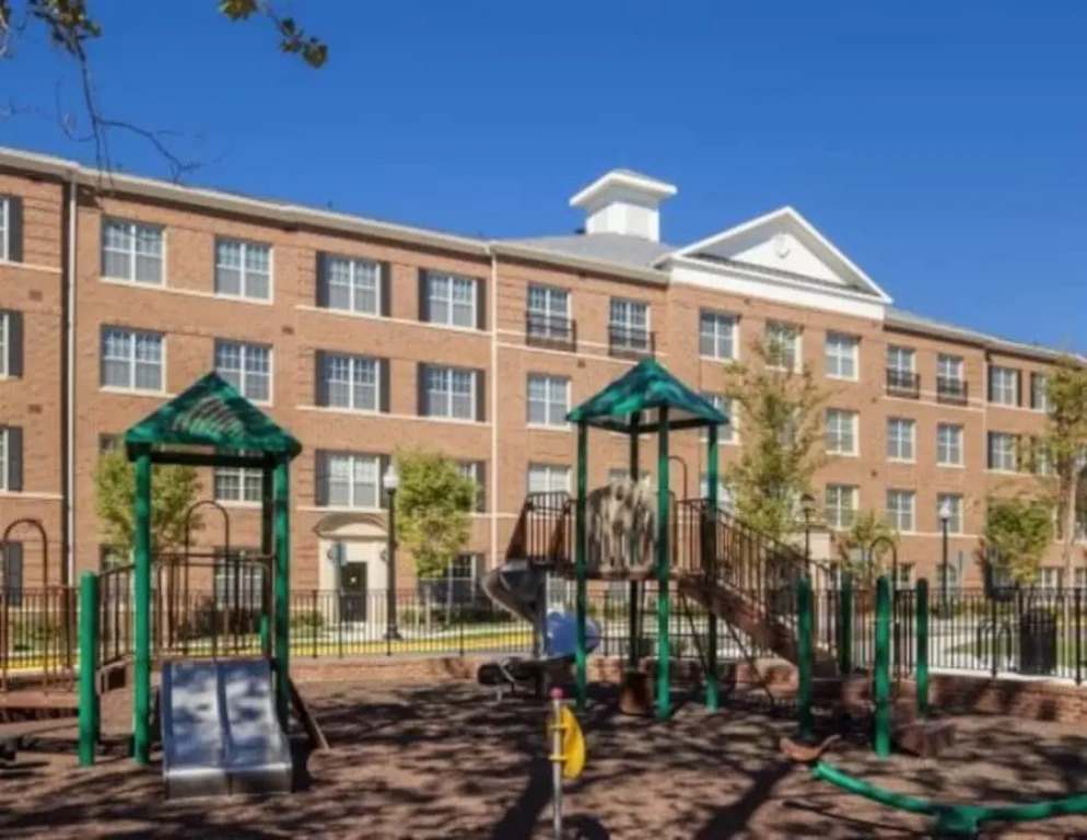 BOQ Lodging-Ballston