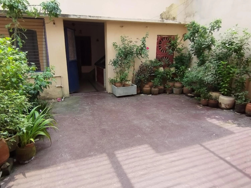 Divine view - 1 bhk AC - Swarna Bhavan