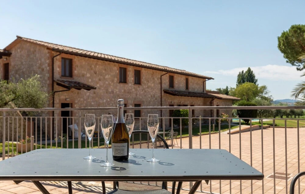 6 Bedroom Cozy Home In Passignano Sul T
