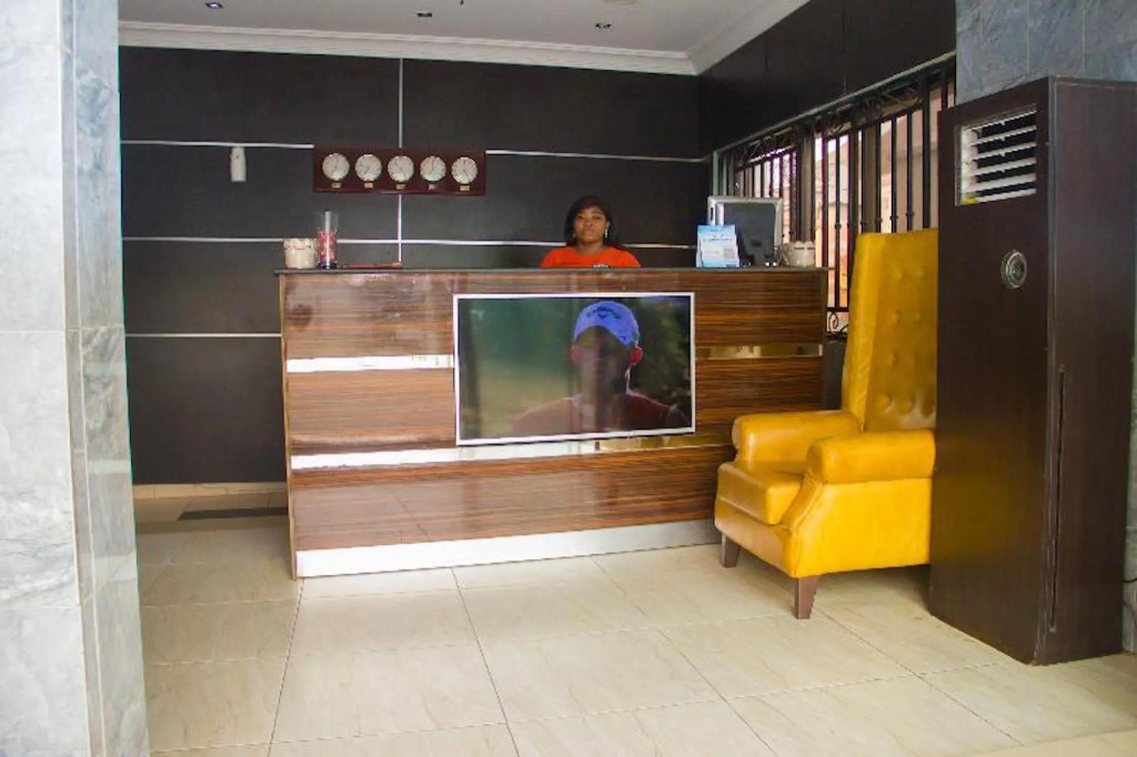 Hotel Paris Suites