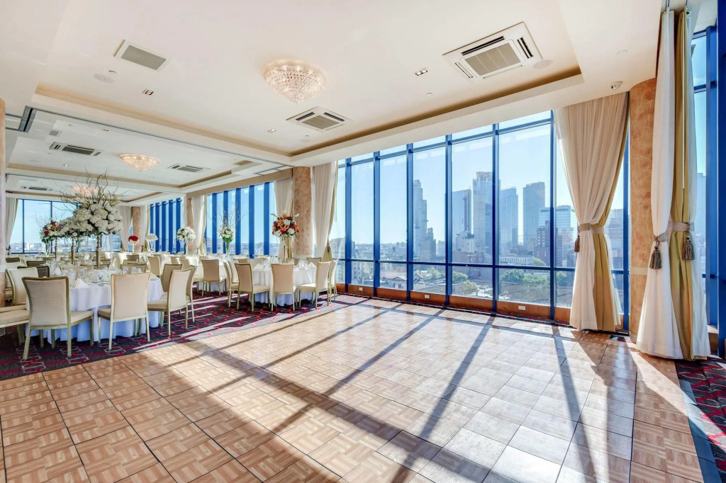 Vista LIC Hotel, Premier Collection by Best Western