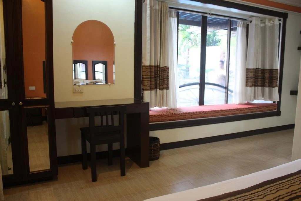 La Piscine Bed & Breakfast