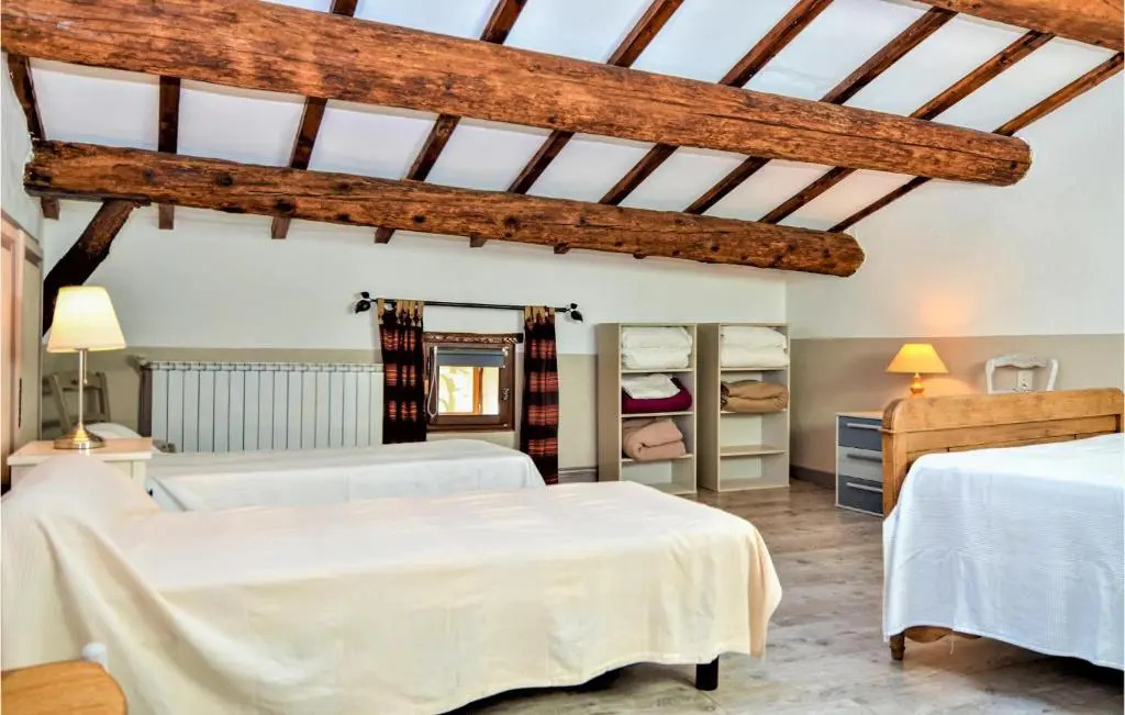 Lovely Home In Saint Victor La Coste With Wifi