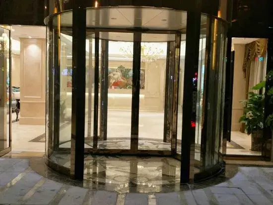 Vienna International Hotel (Xuyi Hongwu Avenue)
