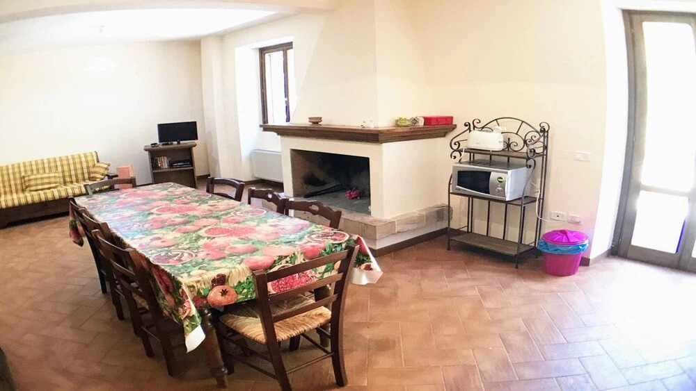 Villa Mariannasleeps 25spoleto 7 Milesrome 1 Hr