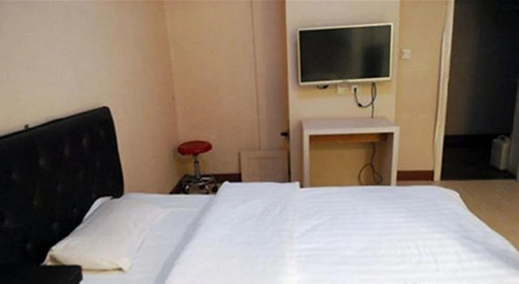 Utopia Theme Inn