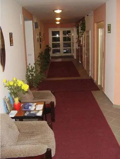 HoldLux Green Keyless 0-24 Apartman