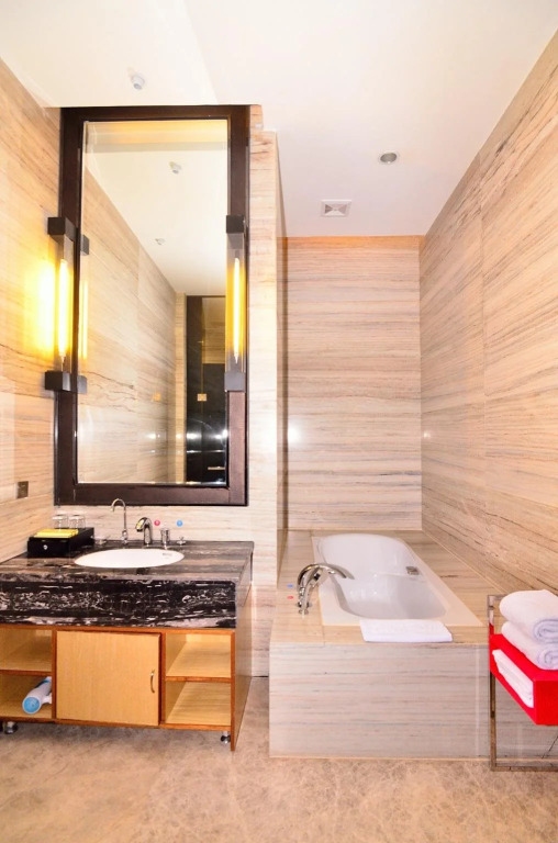 Baotou West Lake Hotel