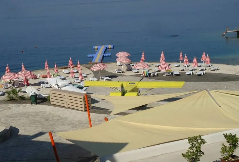 Bougainville Bay Apartments