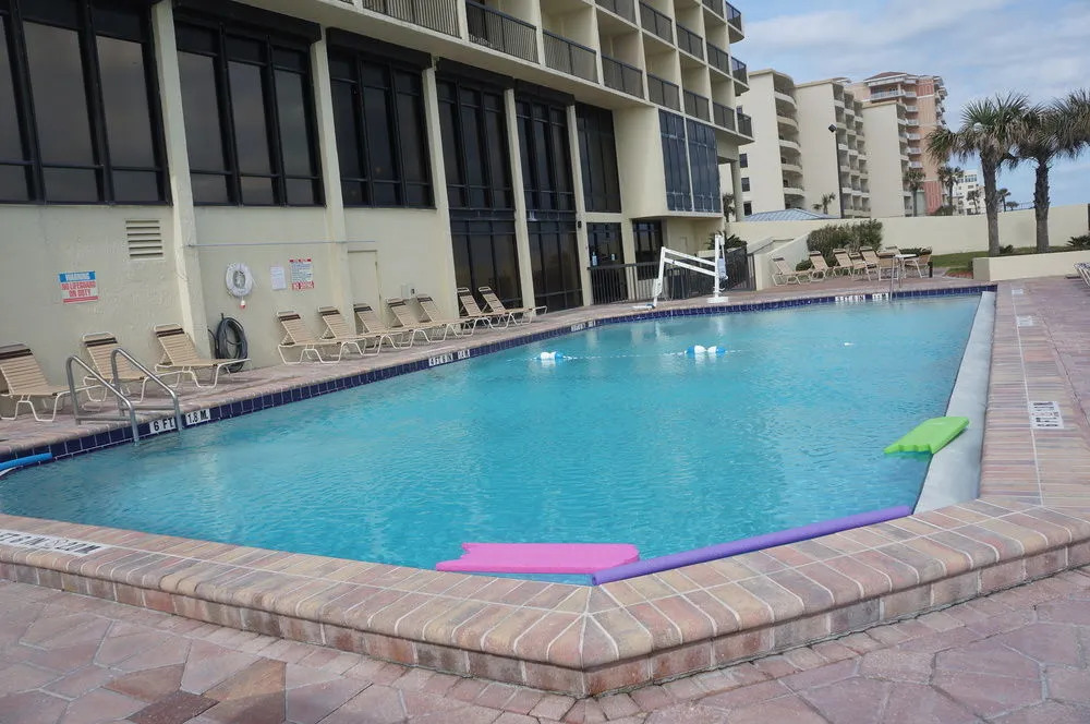 Holiday Inn Express & Suites Oceanfront Daytona Beach Shores by IHG