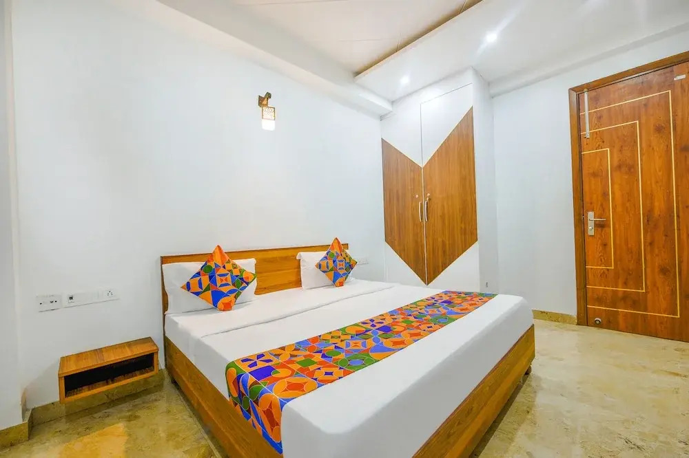 FabHotel Amrit Palace